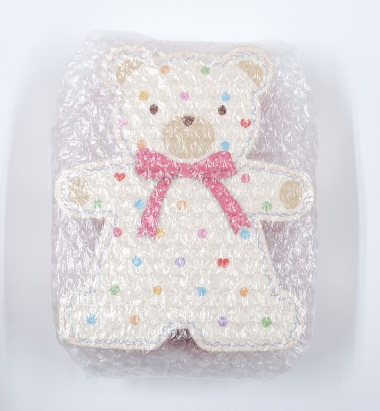 配送案(1)ボックスの外側にプチプチを巻く