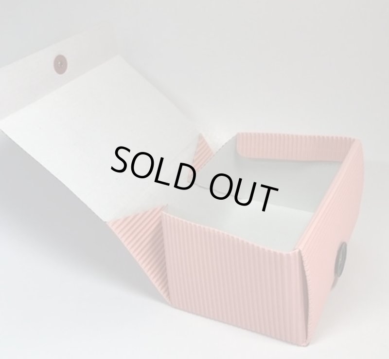 大きく開くので中身を詰めやすい