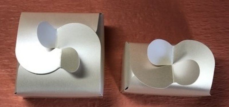 左：４個用／右：２個用