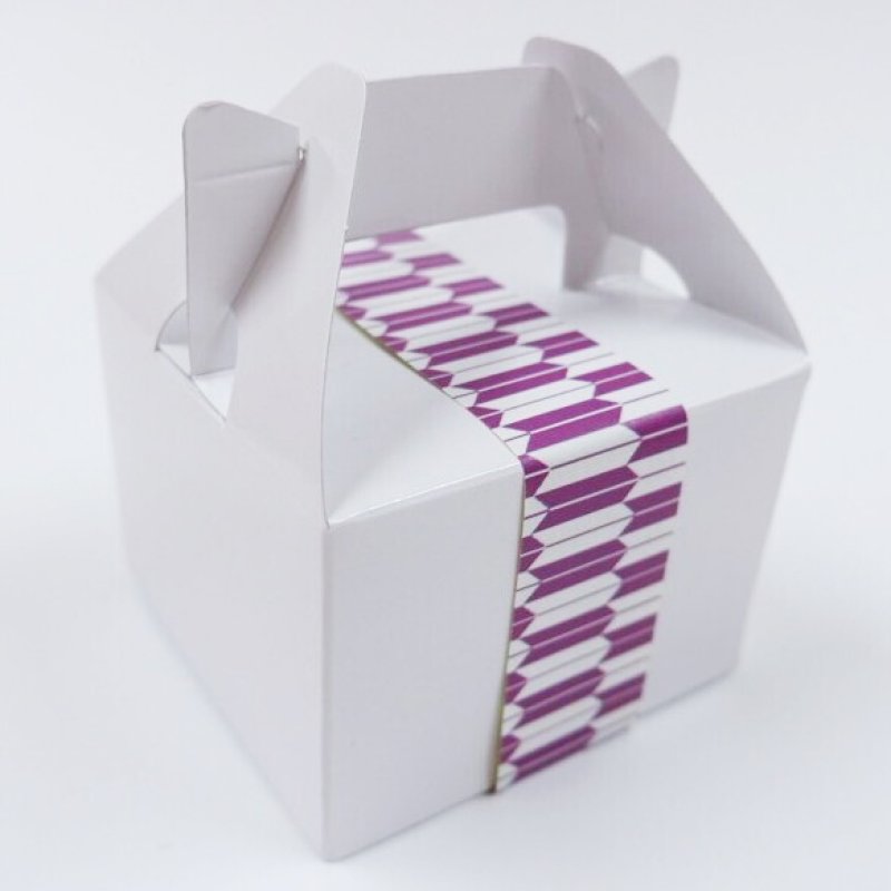 ※無料ＤＬ可能の和柄帯を使用