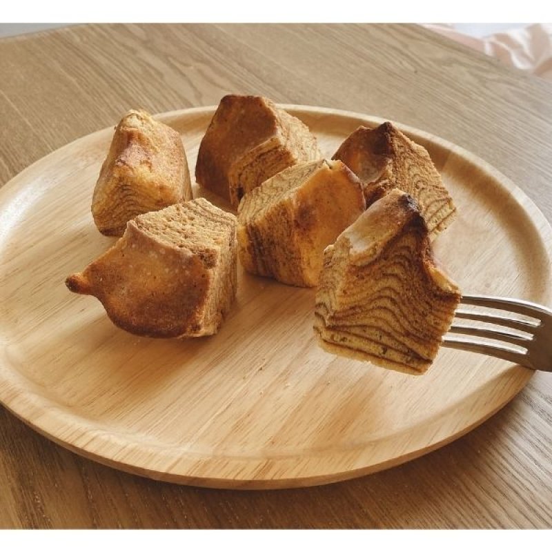 画像3: ※発酵バター仕立てのリッチなハードバウム　1山　単品　1ロット：24個　／単価　1,320円 (3)