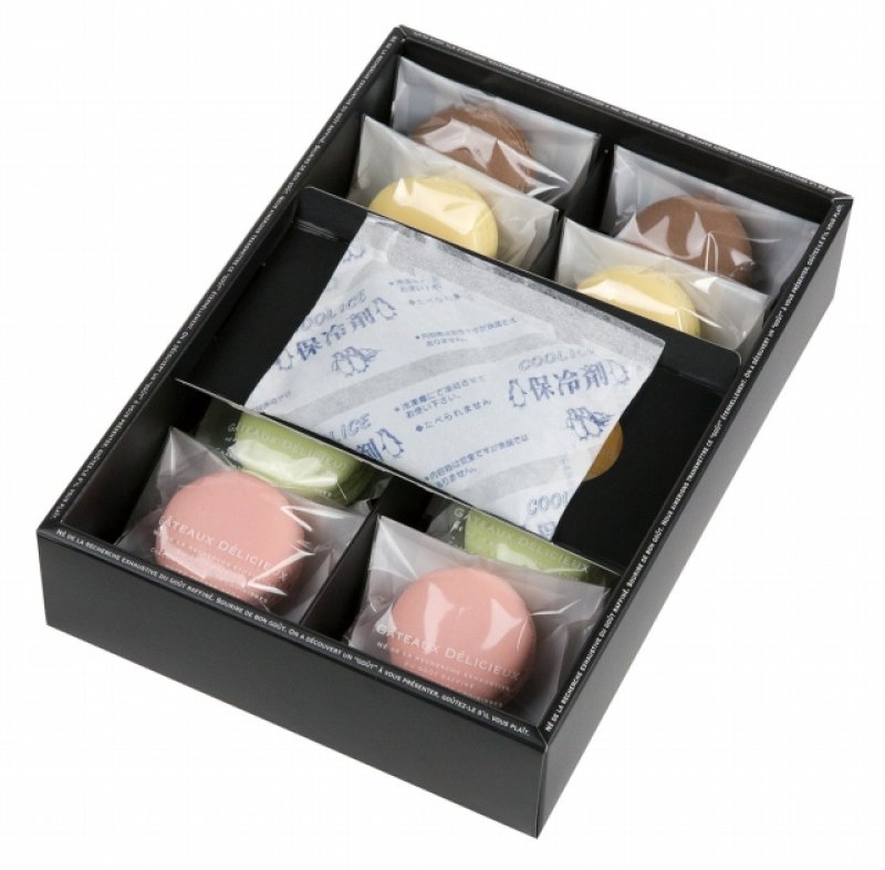 ※保冷剤スペースがございます。